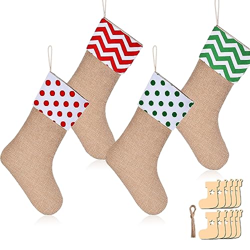 Ruikdly Sackleinen Weihnachtsstrümpfe 4er Pack Weihnachten Hängen Strümpfe für Kamin DIY Personalisiert Weihnachtssocken mit 10 Kleinen Holzanhängern für Weihnachtsfeier, Geschenk, Süßigkeiten, DIY von Ruikdly