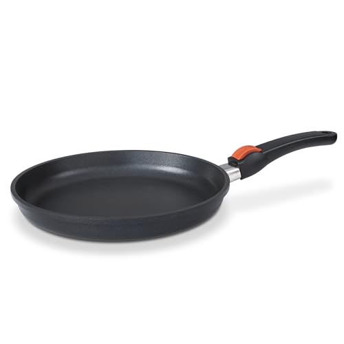 SKK 22014 Titan Induction, Guss-Bratpfanne ø 20cm, antihaft-beschichtete Pfanne, induktionsgeeignet, flacher Rand, keramisch verstärkt, mit abnehmbarem Griff, Backofen-fest, Made in Germany von SKK