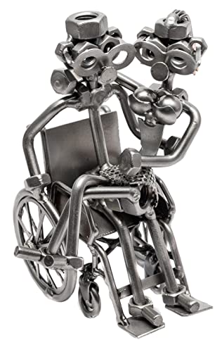 STEEMO Schraubenmännchen Pflegerin Rollstuhl Geschenk Metall-Kunst Deko Figur Geschenkidee, Stahl, grau 11x10x16 cm von STEEMO