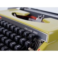 Schreibmaschine Brother Deluxe, Qwertz, Grün, 70Er Jahre von Sauvageot