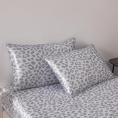 Schueling Design 2er-Pack Satin-Kissenbezüge mit Leopardenmuster, superweicher Kissenbezug mit Hotelverschluss für Bett, Sofa, Couch von Schueling Design