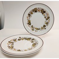 Set Von 3 Vintage Wedgwood Vine Rim Suppenschüsseln Deep Plate Thanksgiving Fall Pretty von SharonDippityVintage