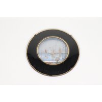 Mirrart Hologramm Stil Porthole Wall Art von ShopNarrative