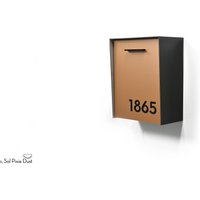 Briefkasten Mit Aluminium-Messing-Gesicht, Schwarzem Aluminiumkörper, Schwarzen Acrylzahlen, Modernes Design, Benutzerdefinierter Wandbriefkasten von SolPixieDust