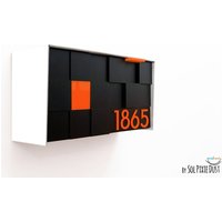 Mailbox Mit 3D Schwarzem Acryl Gesicht, Aluminium Weiß Körper Und Orange Zahlen, Modernes Design, Benutzerdefinierte Mailbox, Wandmontierte Typ 3 von SolPixieDust