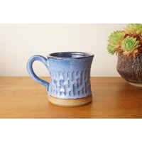 Tasse Aus Steinzeug. Blau Und Creme 300Ml Fassungsvermögen, Hand Geworfen Steinzeug Studio Keramik. Stevakeramik von StevaCeramics