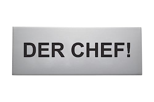 DER CHEF Chef-Schild aus hochwertigem Aluminium (eloxiert), versehen mit superstarken Klebefläche der Qualitätsmarke 3M - Büroschild lustig - BOSS - 160x60x1mm - SynMe Germany - MADE IN GERMANY von SynMe