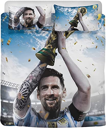 Football Star Bedding Set - Messi Bed Linen, Teenager Bed Linen, 3-Piece Duvet Cover Set with 2 Pillowcases - Perfect Sports Bedding, Duvet Cover Set for Kids and Adults (4,135x200/80x80x2) von TOMOMARU