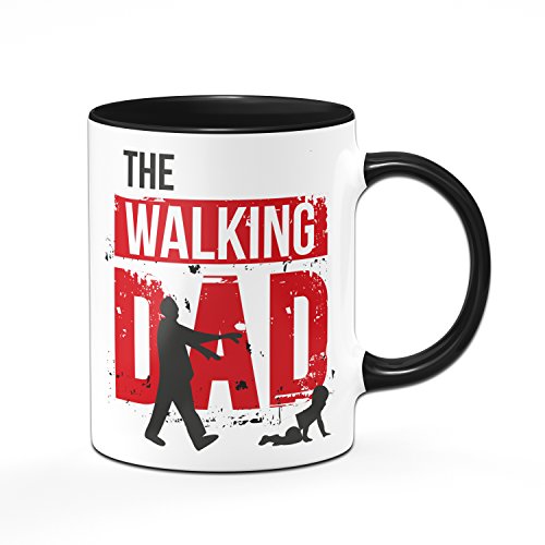 Tassenbrennerei The Walking DAD Tasse mit Spruch - Kaffetasse beidseitig Bedruckt - Geschenk für Papa werdender Vater - schwarz/rot von Tassenbrennerei
