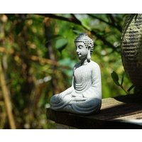 Miniatur-Fee Kleiner Buddha Sitzen in Meditation Figuren Fairy Garten Lieferungen & Zubehör Terrarium von TizzleByTizzle