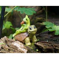 Miniatur-Fee-Kleiner Frosch Sitzen Onschildkröte Tierfiguren Fairy Garten Lieferungen & Zubehör Terrarium Figuren von TizzleByTizzle