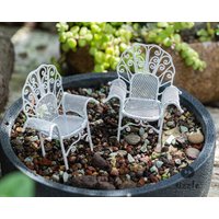 Miniatur-Fee-Weiße Stühle Fee-Gartenbedarf & Zubehör Terrarium Figuren von TizzleByTizzle