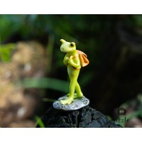 Miniatur Frosch Mit Tasche Tierfiguren Fairy Garden Lieferungen & Zubehör Terrarium Figuren von TizzleByTizzle
