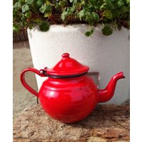 Vintage Emaille Wasserkocher 60Er Jahre, Vintage Rote Teekanne, Antikes Emaillegeschirr, Galvanisierte Teekanne Zum Kochen von TonistoreBG