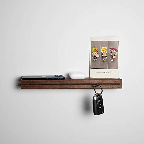 WOODS Schlüsselbrett Holz mit XXL Ablage | handgefertigt in Bayern | mehrere Holzarten und Ausführungen zur Auswahl | Schlüsselablage Schlüsselhalter Schlüsselleiste Schlüsselboard (Nussbaum, 35cm) von WOODS