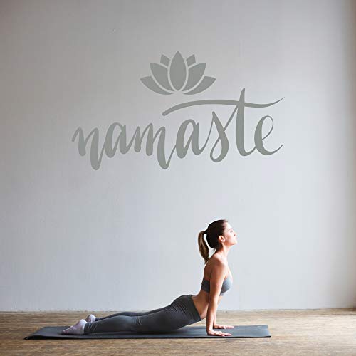 Namaste mit Lotusblume - Wandtattoo Wandaufkleber Sticker Aufkleber Mandala Lotus - erhältlich in vielen Größen (Grau, 80 x 44 cm) von WandFactory