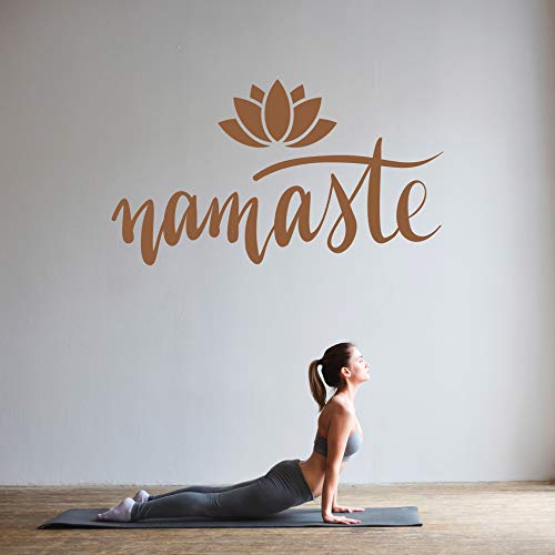 Namaste mit Lotusblume - Wandtattoo Wandaufkleber Sticker Aufkleber Mandala Lotus - erhältlich in vielen Größen (Lehmbraun, 100 x 56 cm) von WandFactory