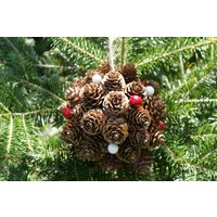 Rustikale Weihnachtsdekoration, Christbaumkugel, Weihnachtsdekor, Zapfen Ornament, Dekoration Aus von WoodenstoriesArt