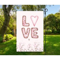 Love Candy Themen Valentinstag Garten Flagge; Outdoor Dekor, Garten, Valentinstagsfahne, Dekoration, Donuts, Hearts von WoodridgeCreek