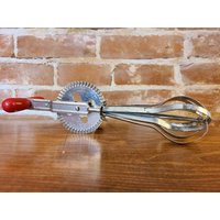 Vintage Red Handle High Speed Super Center Beater - Made in The Usa von WoodsonHouseAntiques