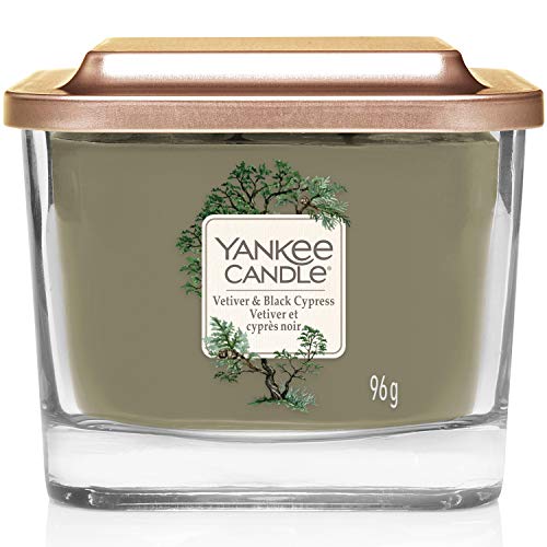 Yankee Candle, kleine Duftkerze mit 1 Docht | Vetiver & Black Cypress | Brenndauer bis zu 28 Stunden | Elevation Collection mit Plattformdeckel von Yankee Candle