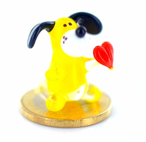 Hund Gelb mit Herz - Miniatur Figur aus Glas Gelb Beige Schwarz Gepunktet mit rotem Herz - Glasfigur Gelber Hund Mini Nr. 3 mit schwarzen Punkten, Ohren und schwarzer Nase - Glastier Deko Setzkasten von basticks