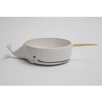 Sleepy Narwhal Schale - Keramik Schale, Übertopf Made To Order von coceramicsstudio