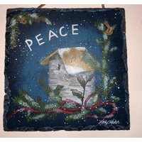 Original-Pennsylvania-Künstlerin Kathy Hatch Birdhouse Painting Peace For The Holidays Snowy Scene Collection 2001 Schiefer-Wandtafel von familyjewelsatlanta