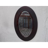 Großer Vintage Ovaler Dunkler Holz Gerahmter Spiegel von ilikemikes