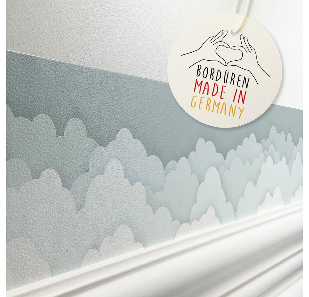 lovely label Bordüre Papercut-Design Wolken Grau/Weiss, selbstklebende Vliestapete, leichte Struktur von lovely label