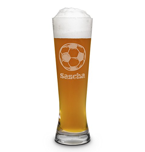 printplanet® Weizenglas mit Namen Sascha graviert - Leonardo® Weißbierglas mit Gravur - Design Fußball von printplanet