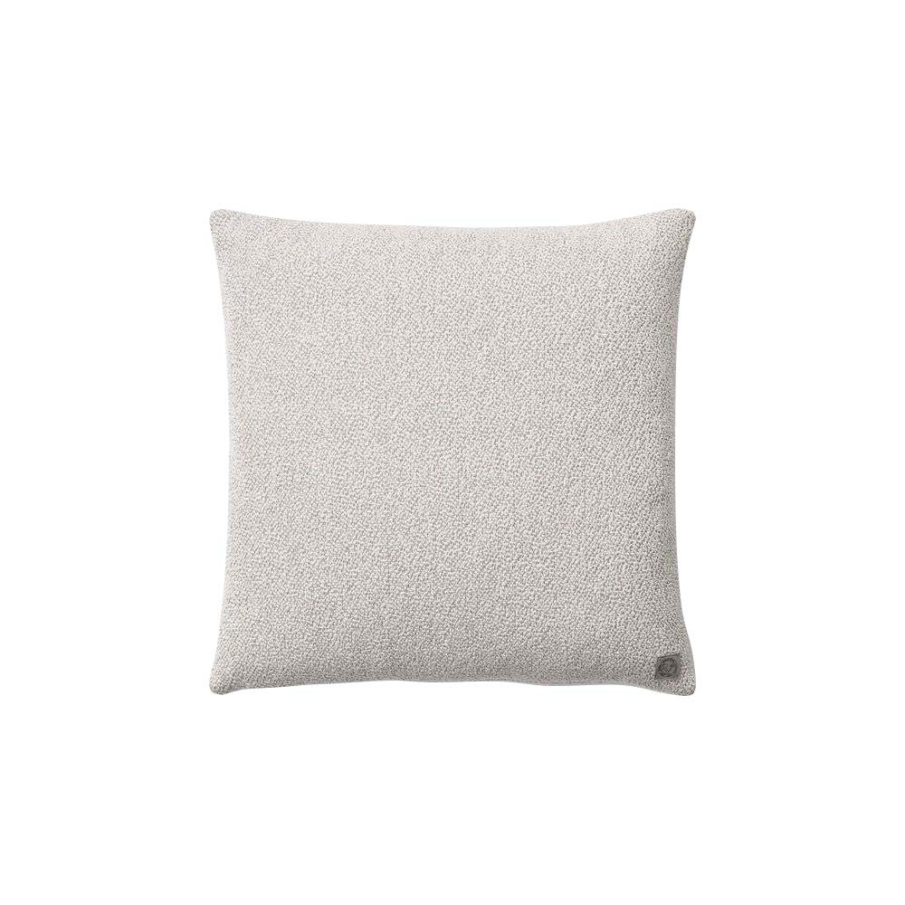 &tradition - Collect Cushion Boucle SC28 Ivory/Sand von &tradition
