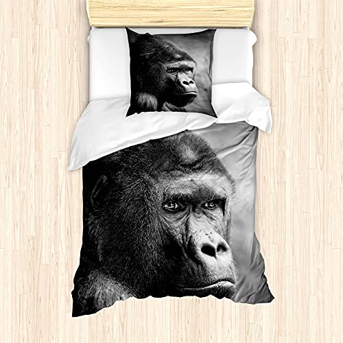 ABAKUHAUS Gorilla Bettbezug Set für Einzelbetten, Close up Orangutan Portrait, Milbensicher Allergiker geeignet mit Kissenbezug, 135 cm x 200 cm - 80 x 80 cm, Grau Hellgrau von ABAKUHAUS