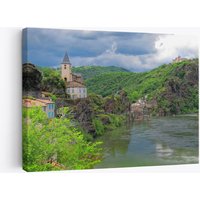 Wunderschöne Südfrankreich Lage Schloss Am Berg Grüner Frühling Fluss Zauberhafte von AHansonPhotography