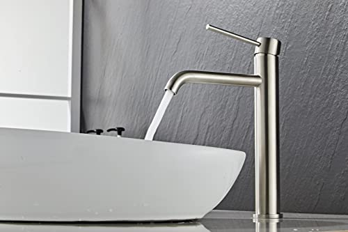 AIYA Bath Design Wasserhahn aus Edelstahl | Gebürstet, Hoch | Zeitloses und modernes Design aus Dänemark | Einhandmischer-Wasserhahn fürs Bad | Waschtischarmatur | Hohe Qualität und Haltbarkeit von AIYA Bath