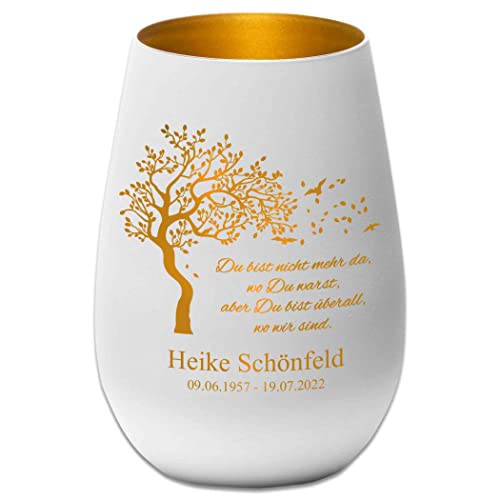 Trauerlicht - Du bist Nicht mehr da, wo Du warst, Aber Du bist überall, wo wir sind - Weiß/Gold - Gravur Namen und Datum - Gedenklicht Erinnerungslicht Grablicht Trauergeschenk von Albcraft MADE WITH LOVE