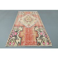 1'4 X 2'8 Ft Vintage Oushak Kleiner Teppich, Türmatte, Badematte, Handgefertigter Wollteppich, Badteppich, Geschenkteppich von AliBabaCarpets