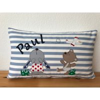 Kinder Kissen Mit Wunsch Namen, Kuschelkissen, Blau/Weiß 30x50cm. Hase & Bär von Ammerkind