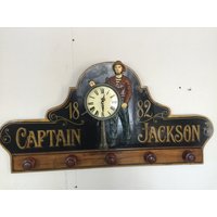 Vintage Captain Jackson Country Corner Garderobenleiste Mit 5 Haken/Uhr. Batteriebetrieben von Artzigzag