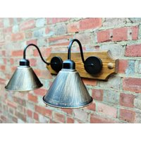 Industrielle Lichter Vintage Englisch Style Wandleuchte Wand Beleuchtung 2 Metal Shade Lights Lampen von AshminWood