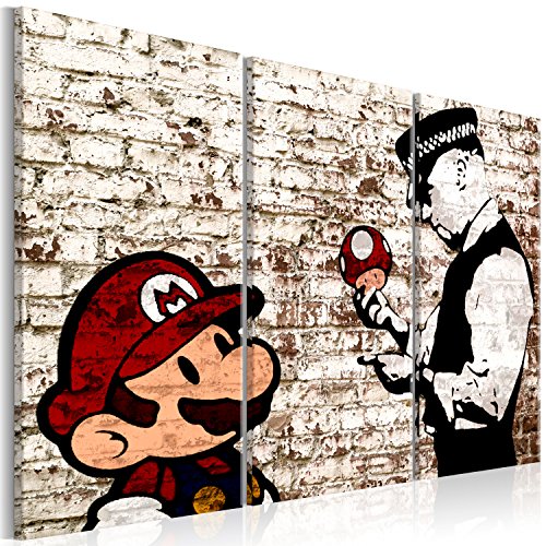 murando - Bilder Banksy Super Mario Mushroom Cop 135x90 cm Vlies Leinwandbild 3 Teilig Kunstdruck modern Wandbilder XXL Wanddekoration Design Wand Bild - Street Art Graffiti Urban Ziegel von B&D XXL