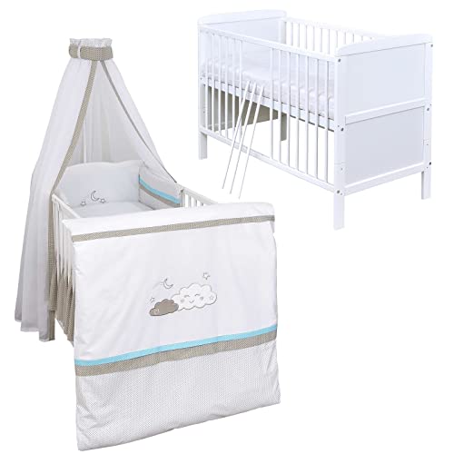 Baby Delux Babybett Komplett Set Kinderbett Natalie 140x70 umbaubar zum Juniorbett mit Matratze und mehrteiligem Bettwäsche Bettset Happy Clouds von Baby Delux