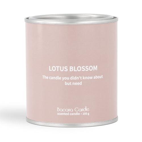 Bacana Candle - Duftkerze - Duftkerze mit Deckel - Originelle Geschenkkerze - 250 g - ± 40 Stunden Brenndauer (Lotusblüte) Bacana Candle - Duftkerze - Duftkerze mit Deckel - Originelle Geschenkkerze - 250 g - ± 40 Stunden Brenndauer (Lotusblüte) von Bacana Candle