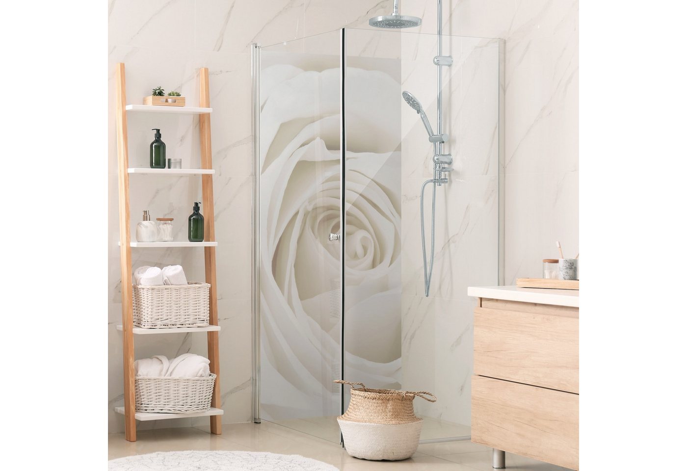 Bilderdepot24 Badrückwand Blumen weiß Duschrückwand ohne Bohren Dusche Landhaus, (1-tlg., Hart-Folie Smart matt 0,35 mm), fugenlose & wasserfeste Motiv Rückwand Wandverkleidung für Duschkabine von Bilderdepot24