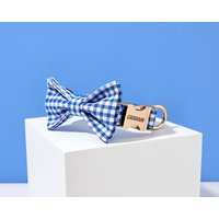 Gingham Hundehalsband Junge, Gingham, Individuelles Bogen, Personalisiertes Hundehalsband, Kleiner Hund, Welpenhalsband Und Leine von Bobocollar