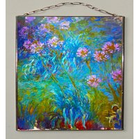 Claude Monet - Agapanthus I. Glasmalerei Und Druck Auf Leinwand | Leinwand 280 G/M² Matt. Druckkunst von Bohemiaimage