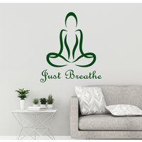 Just Breathe Vinyl Wandaufkleber Yoga Mädchen Meditation Frau Aufkleber Wandbild | #3294Da von BoldArtsy