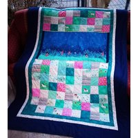 Hingucker Quilt Aus Qualitätsstoffen, Farblich Liebevoll Abgestimmt, Mit Perlen Und Bordüre Verziert Fein Abgesteppt von BunteFlickenecke