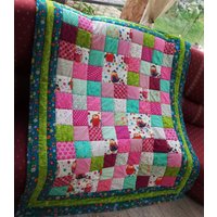 In Bearbeitung Hochwertige Unikat Patchworkdecke/Quilt Aus Designer Qualitätsstoffen, Farblich Liebevoll Abgestimmt, Fein Abgesteppt von BunteFlickenecke