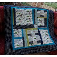 Kuschelige Unikat Patchworkdecke/Quilt Aus Designer Qualitätsstoffen, Farblich Liebevoll Abgestimmt, Fein Abgesteppt von BunteFlickenecke